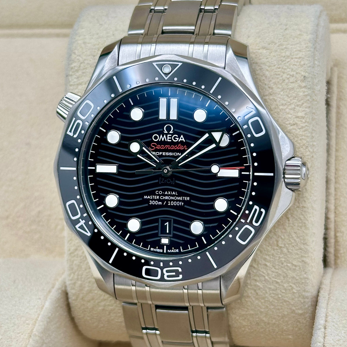 Seamaster 300 Black Ceramic Ref 210.32.42.20.01.001 2024