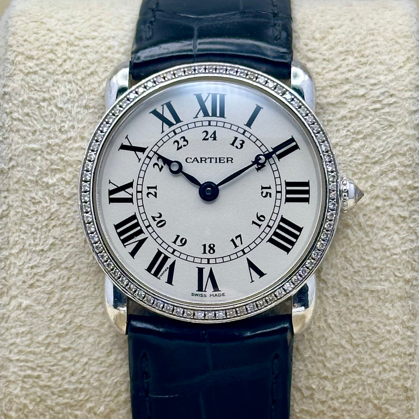 Ronde Louis Cartier Factory Diamond Bezel 18K White Gold Ref 2887