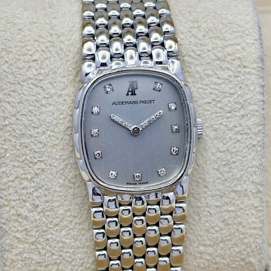 Ladies Cobra 18K White Gold Diamond Hands Manual Winding