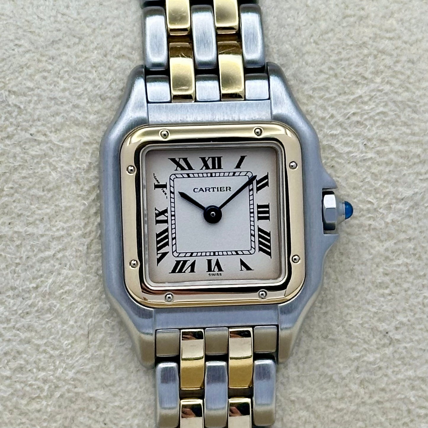 (ON HOLD) Panthére Small Two Row 18K Yellow Gold White Romans Ref 112 000R