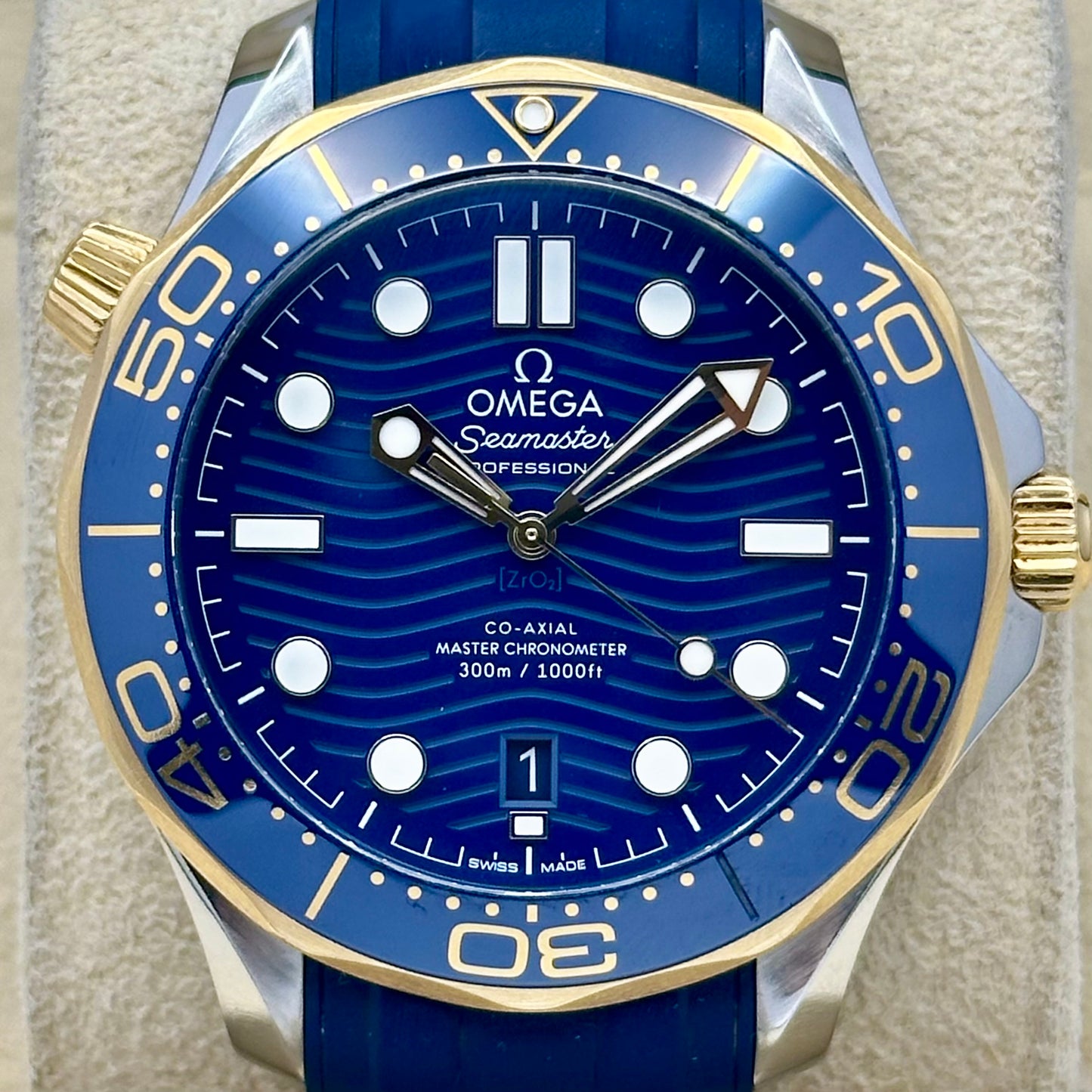 Seamaster 300 Blue 18K Yellow Gold Ref 210.22.42.20.03.001 2023