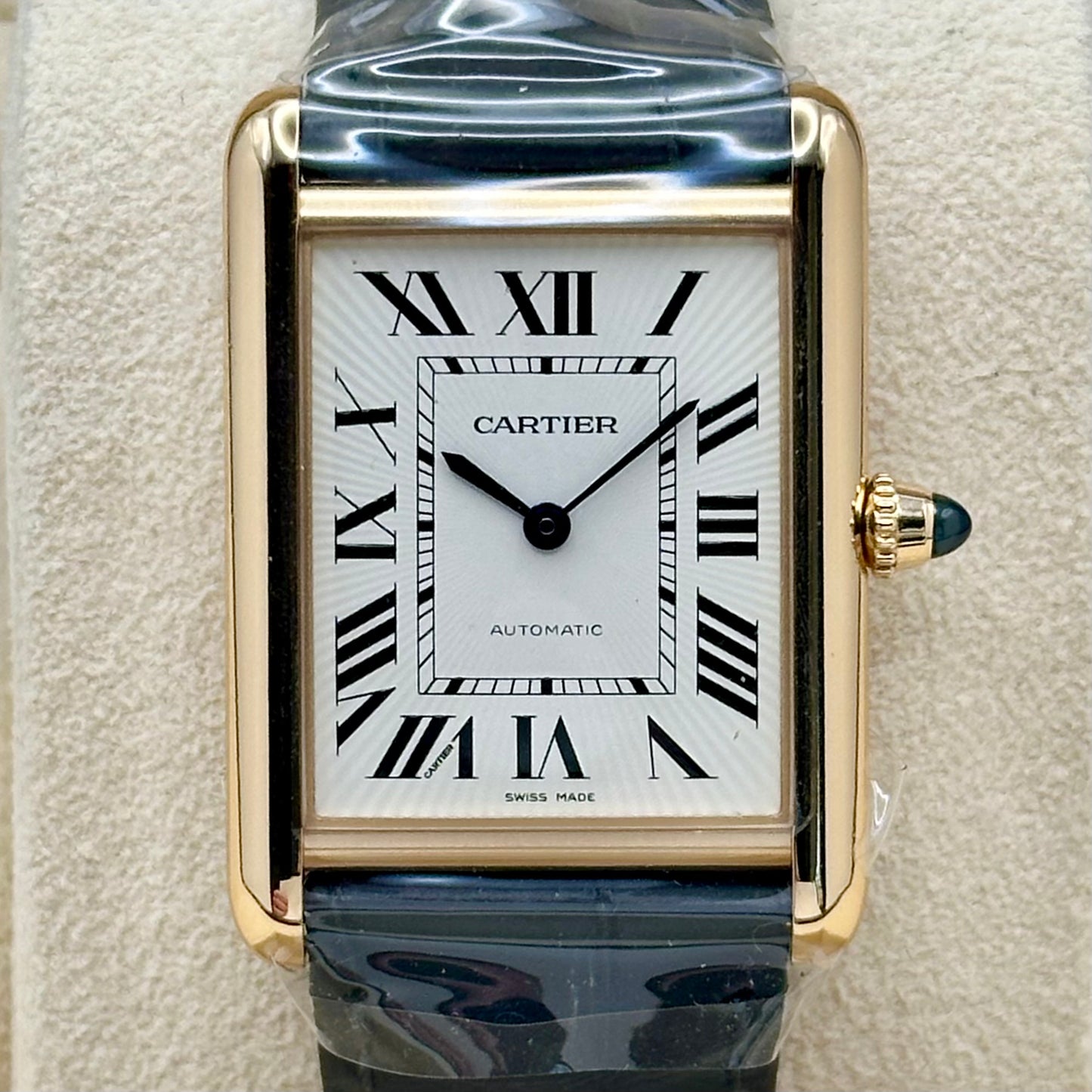 Tank Louis Cartier Large White Romans 18K Yellow Gold Automatic Ref WGTA0357 2026
