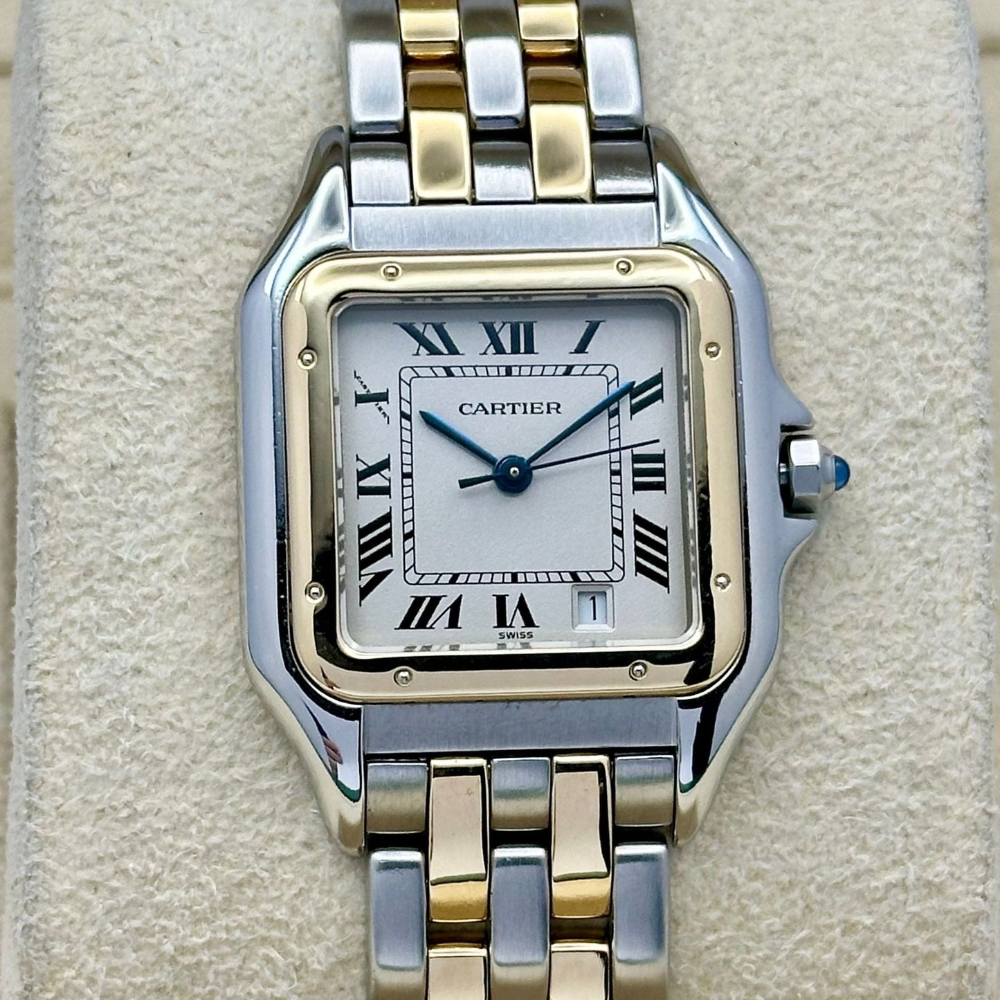 Panthére Medium Two Row 18K Yellow Gold White Romans Ref 1100