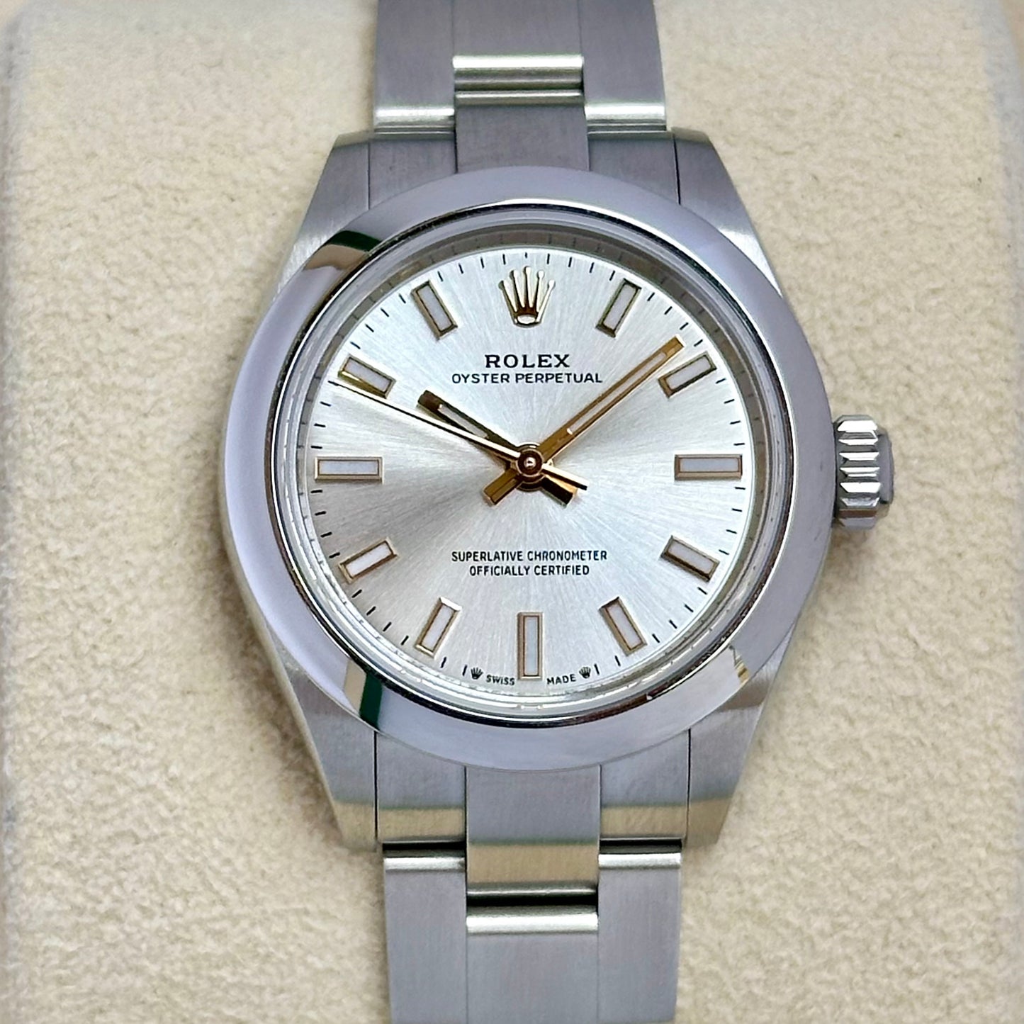 Oyster Perpetual Silver Dial 28 Ref 276200 2024