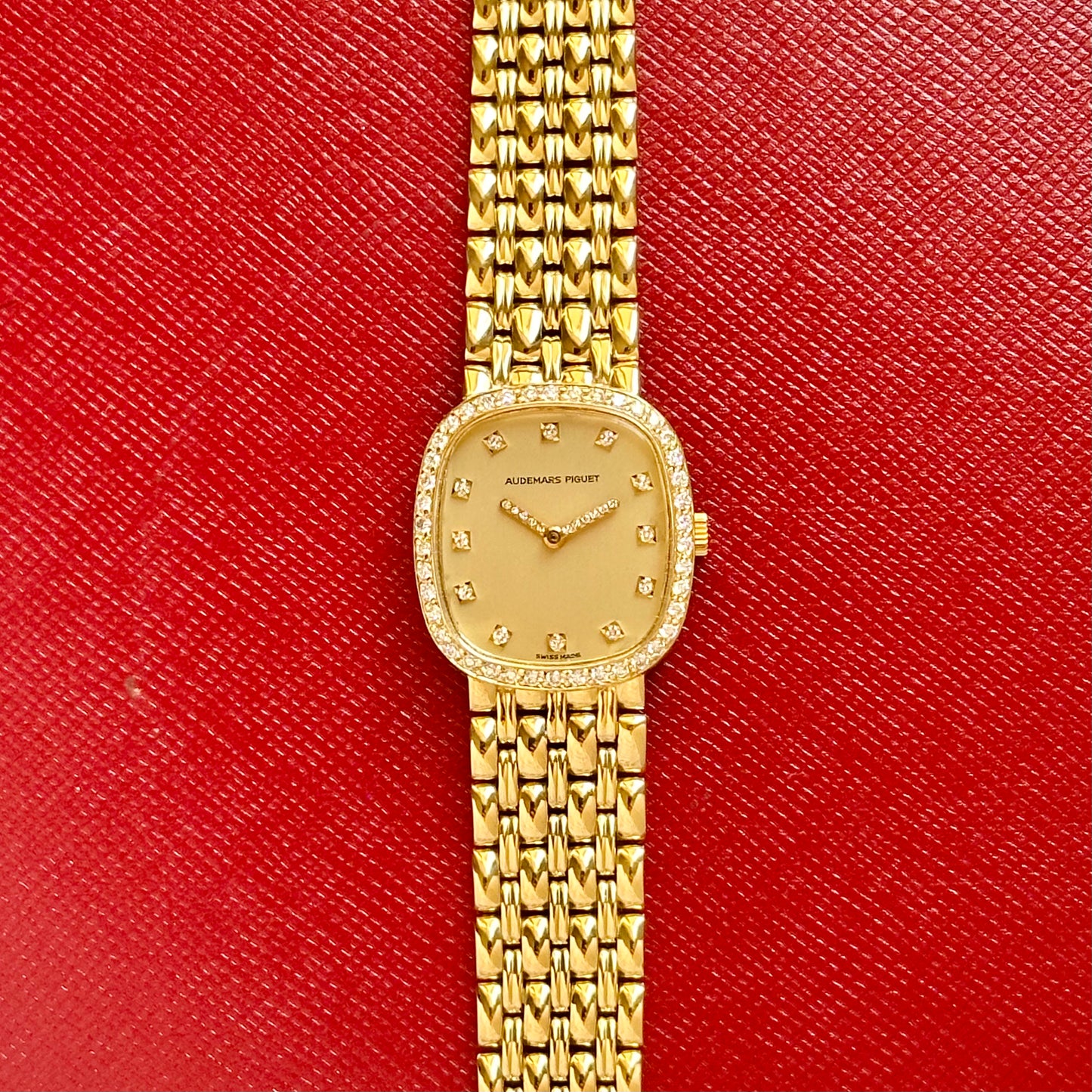 Ladies Cobra 18K Yellow Gold Diamond Bezel Manual Winding