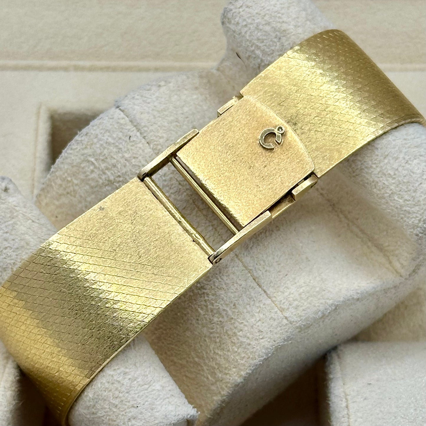 Happy Diamonds Black Onyx 18K Yellow Gold Manual Winding Ref 2106