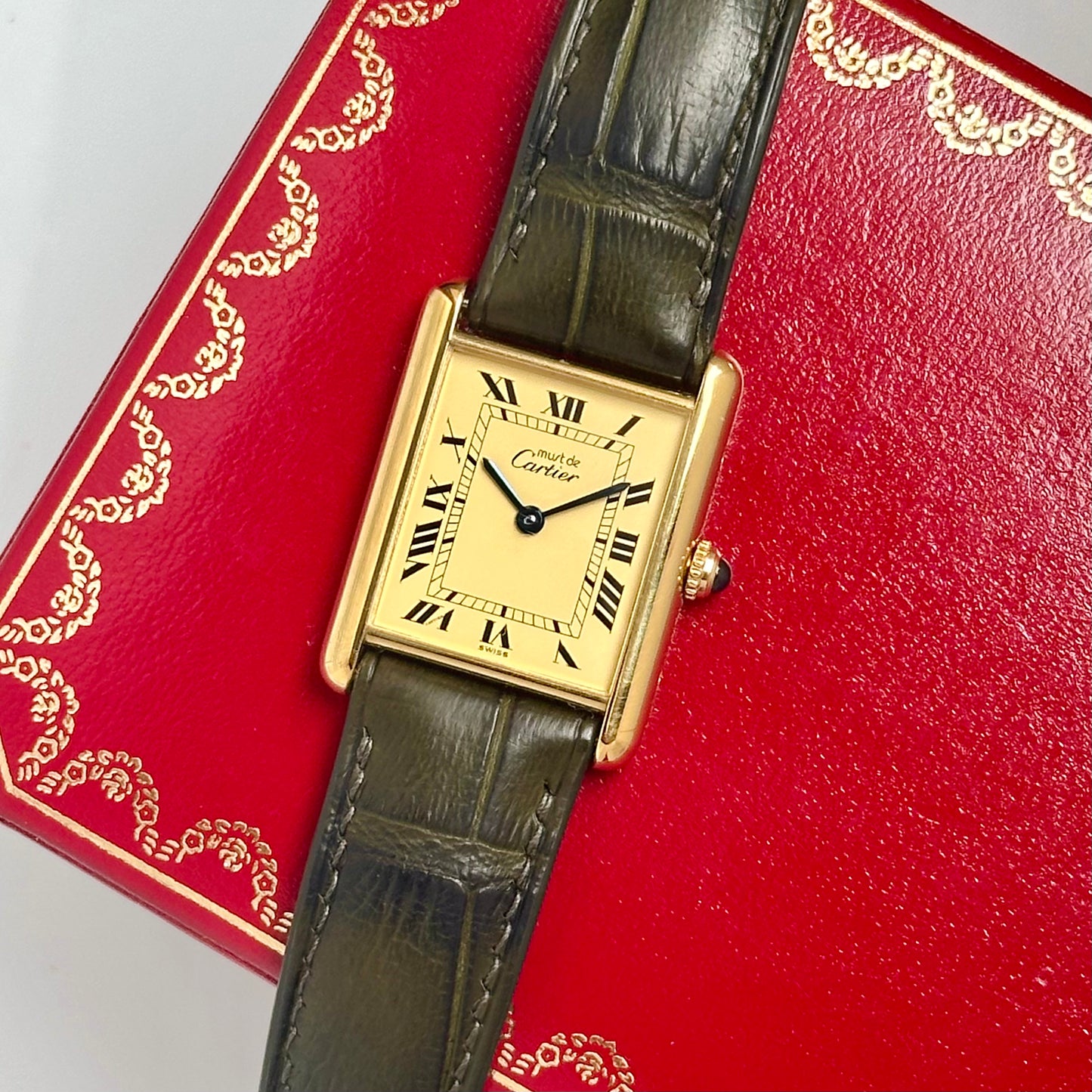 Tank Must Vermeil Large Ivory Romans Ref 59005 1996