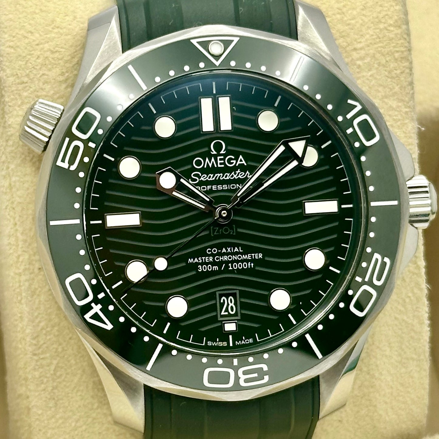 Seamaster 300 Green Ref 
210.32.42.20.10.001 2024