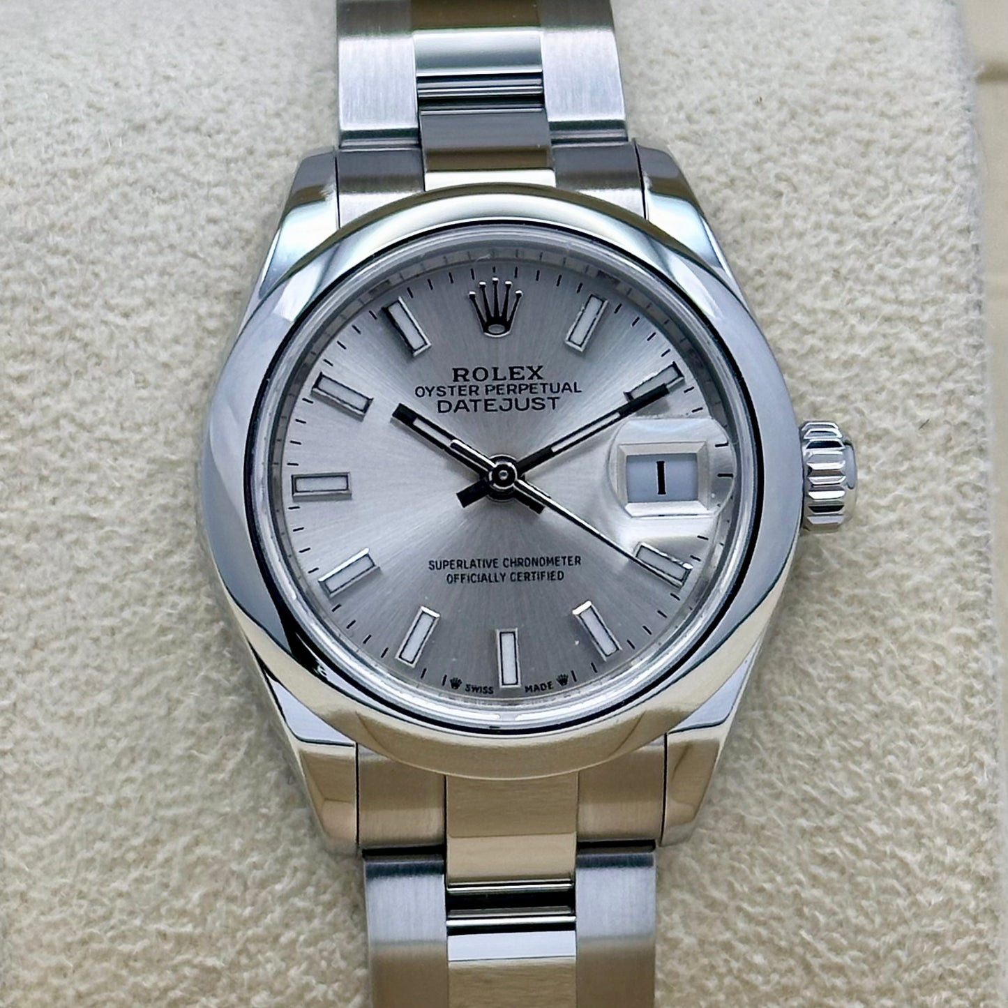 Lady-Datejust 28 Silver Sunburst Dial Ref 279160 2021