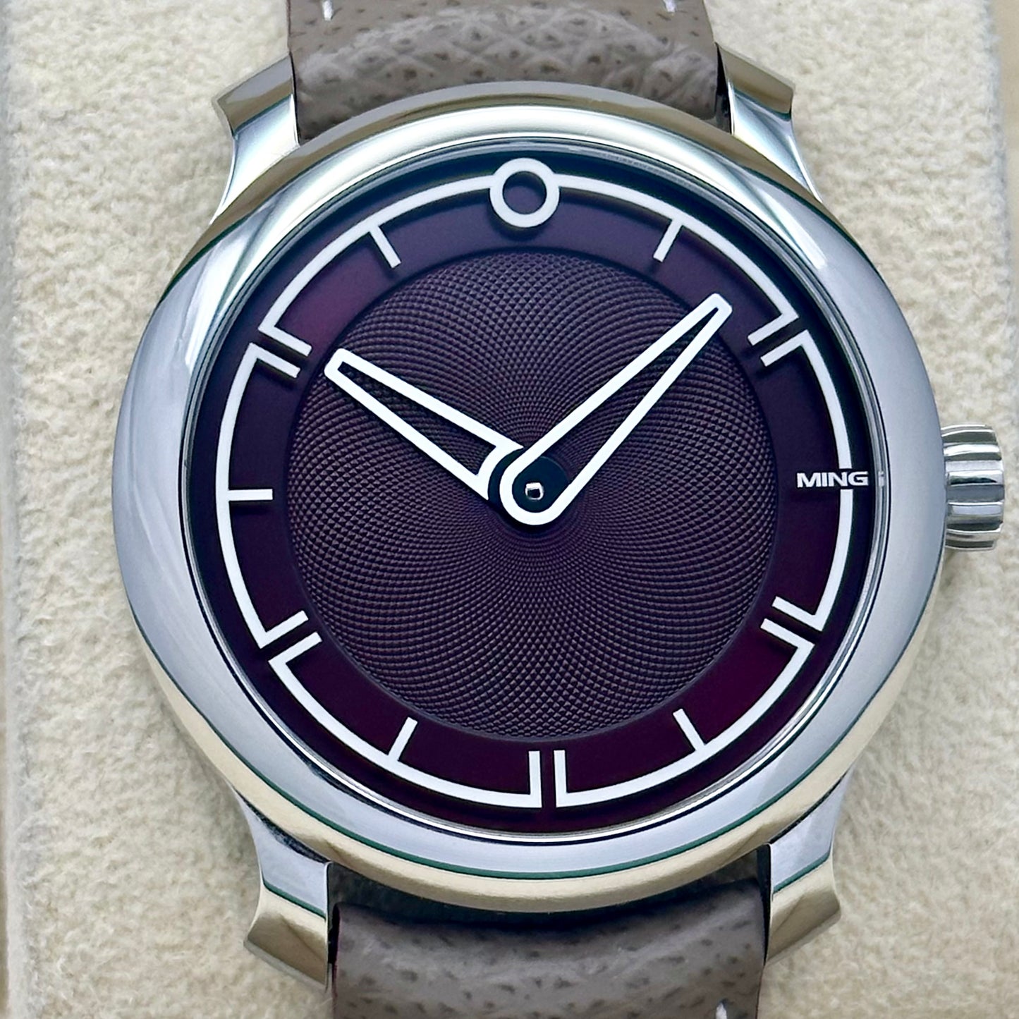 Ming Burgundy Ref 17.09 2025