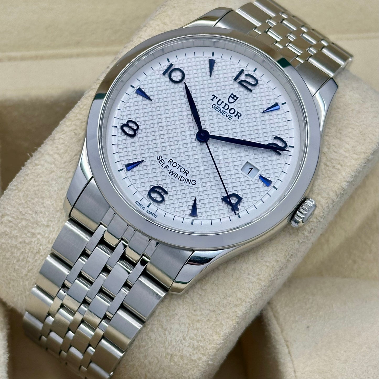 1926 Blue M91650 2024