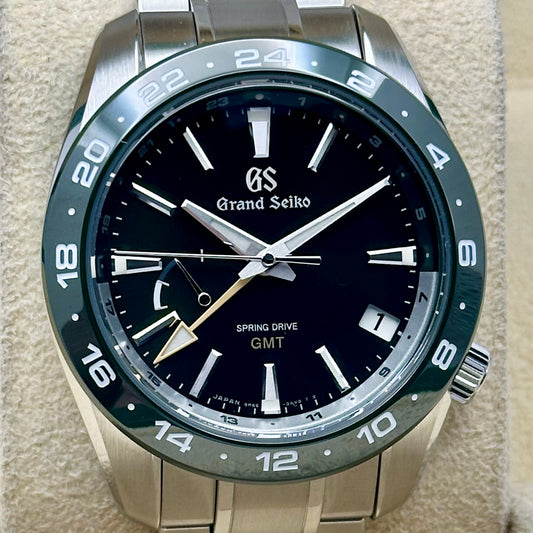 GMT Spring Drive Sunburst Green Ref SBGE257 2021