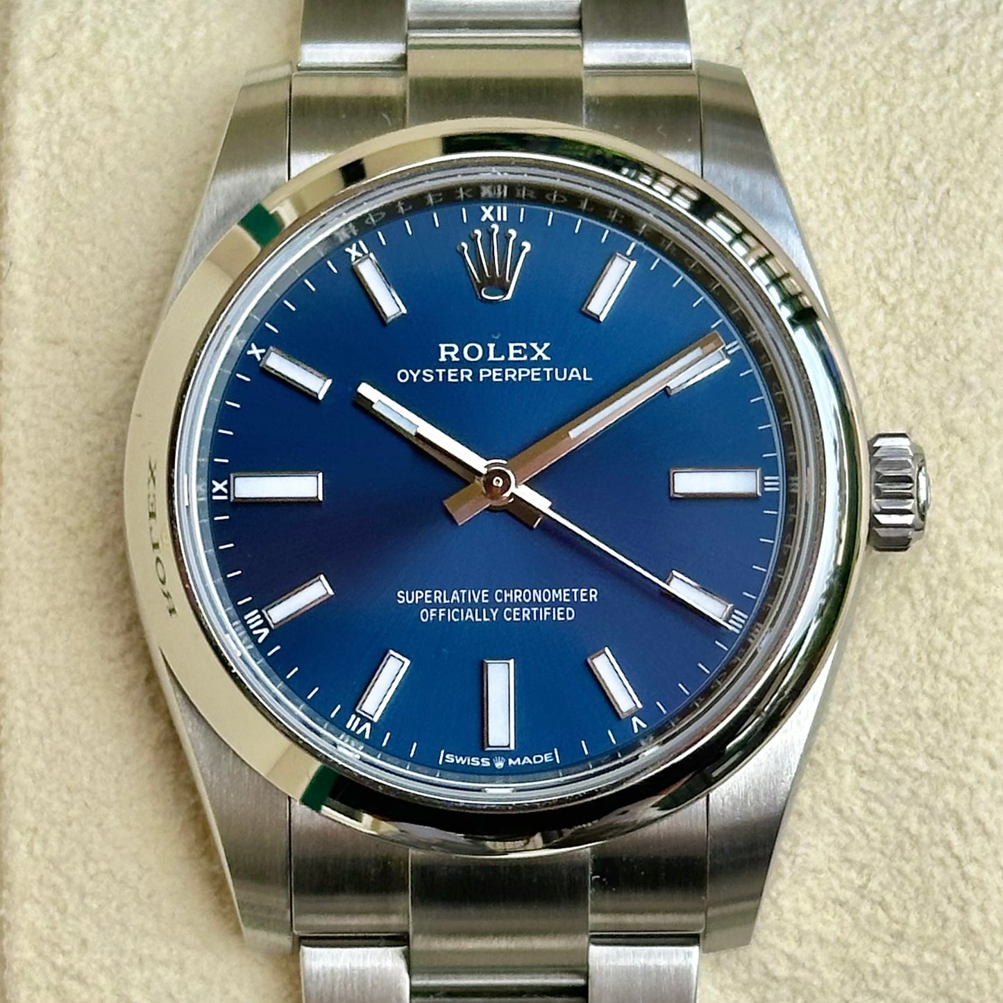 Oyster Perpetual 34 Bright Blue Ref 124200 2022