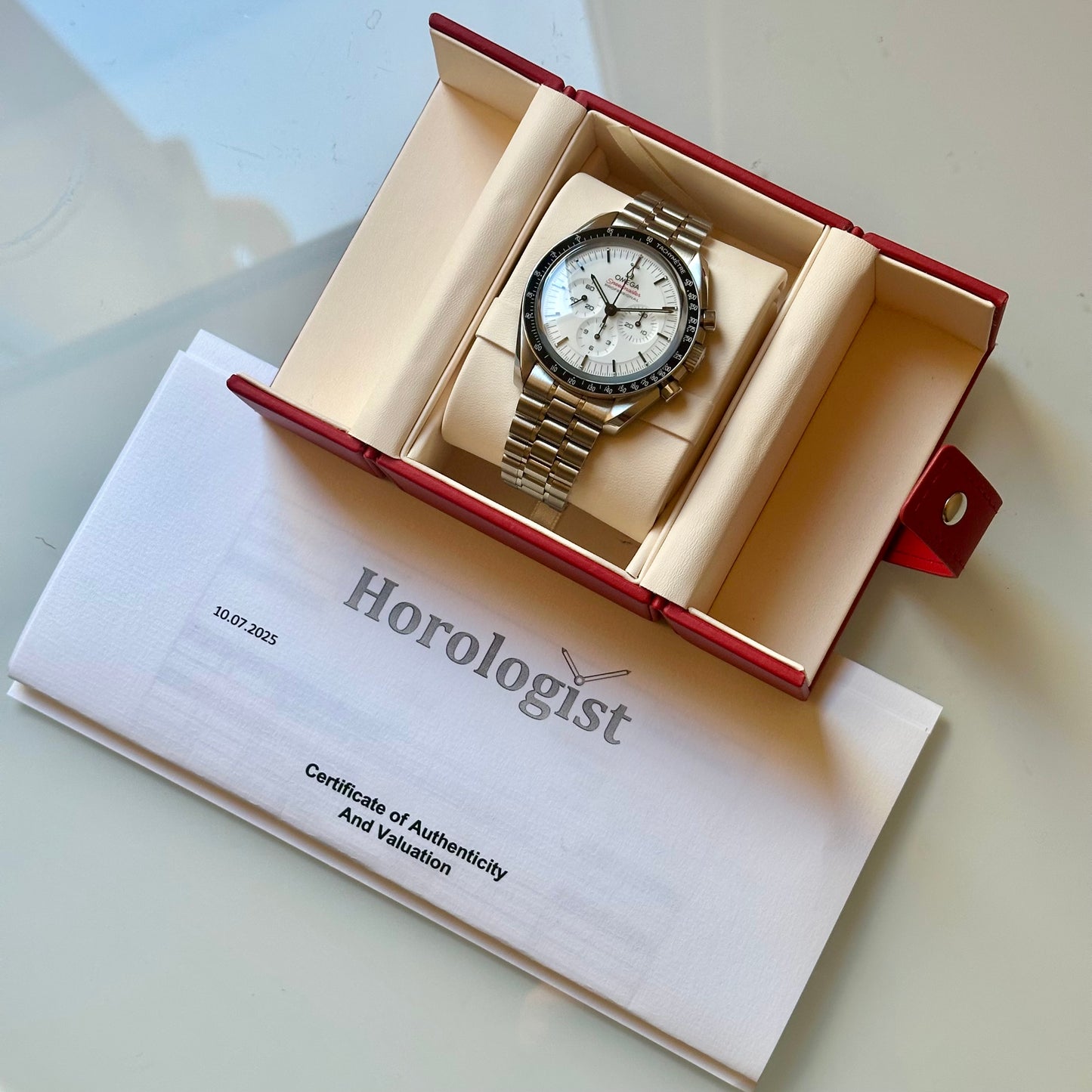 Speedmaster Professional Moonwatch Sapphire White Ref 310.30.42.50.04.001 2024
