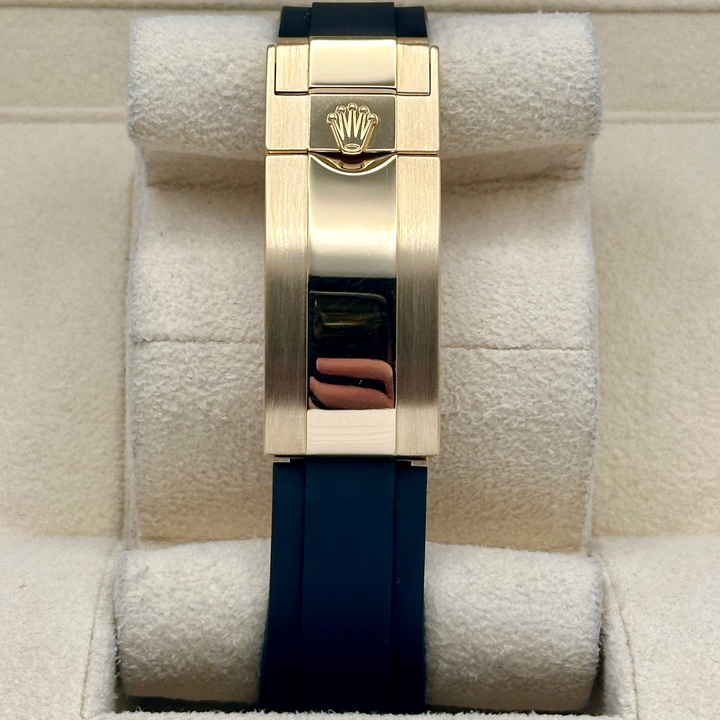 Yacht-Master 42 18K Yellow Gold Oysterflex Ref 226658 2023