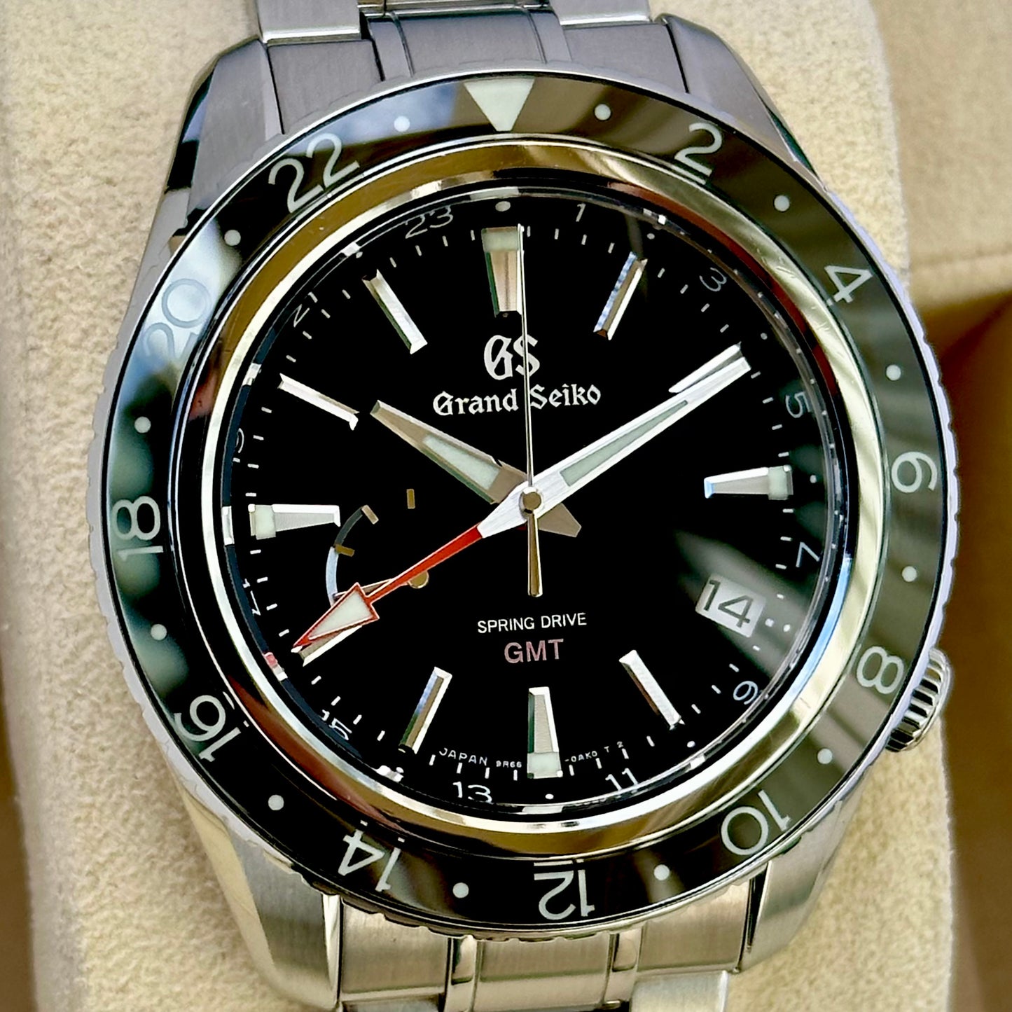 GMT Spring Drive Ref SBGE201G 2019