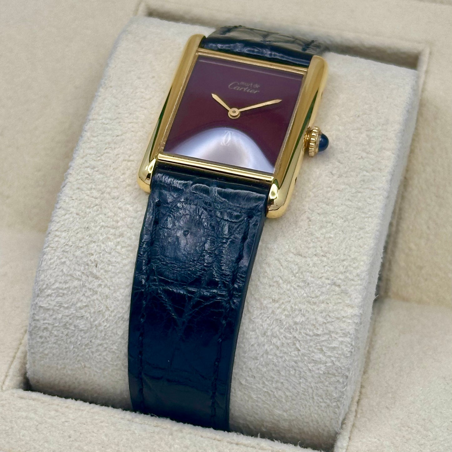 Tank Must Large Burgundy Manual Winding