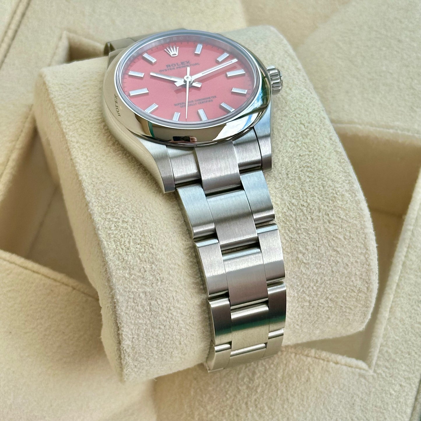 Oyster Perpetual 31 Coral Red Ref 277200 2023