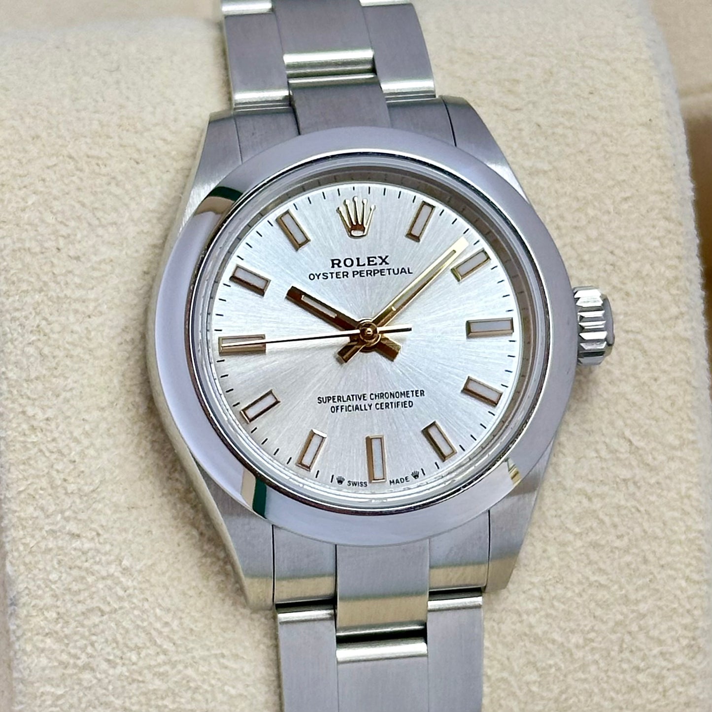 Oyster Perpetual Silver Dial 28 Ref 276200 2024