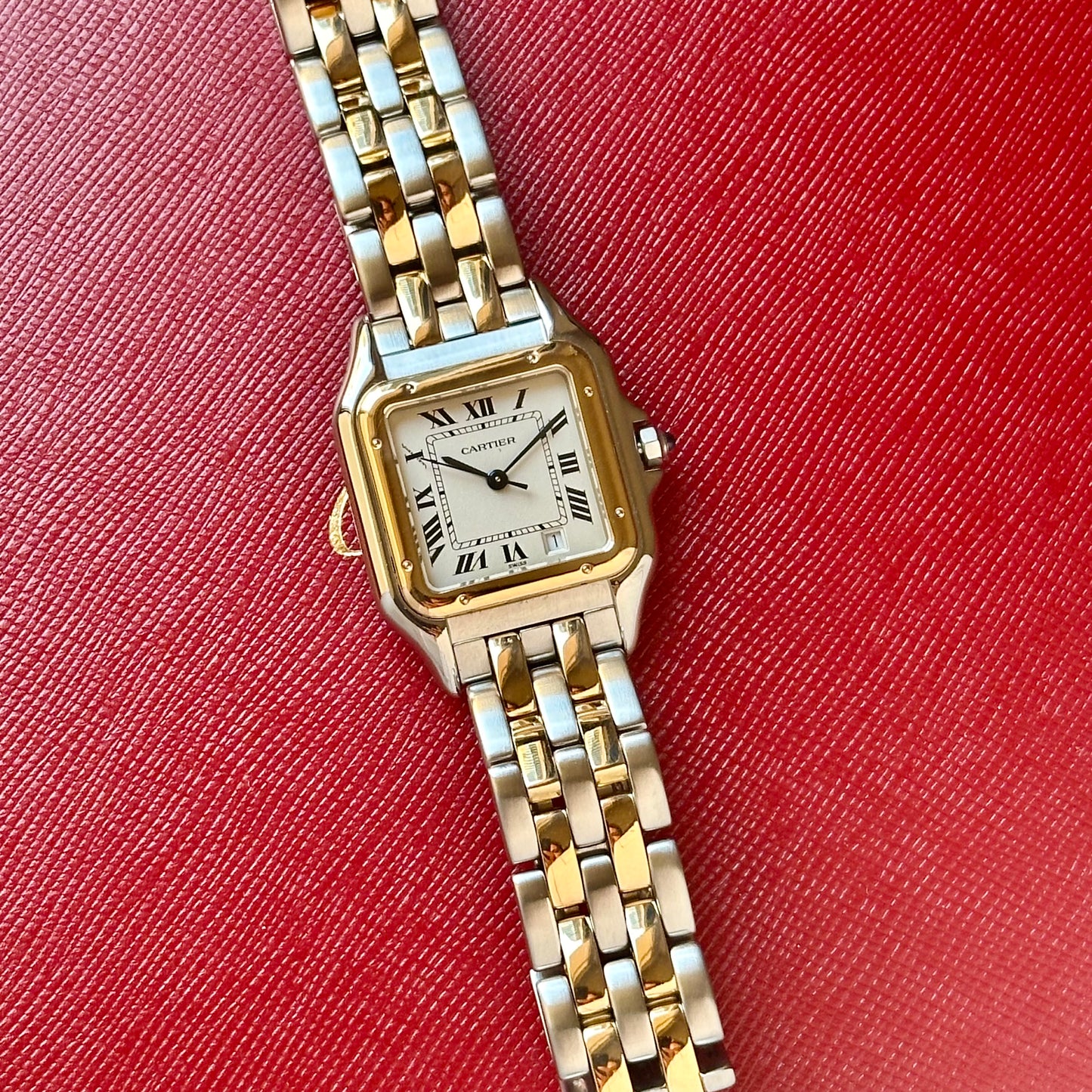 Panthére Medium Two Row 18K Yellow Gold White Romans Ref 1100