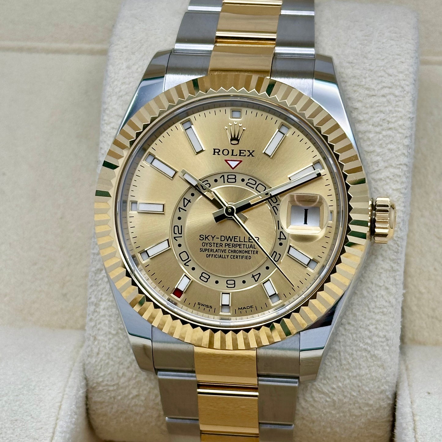 Sky-Dweller Champagne 18K Yellow Gold Two Tone Ref 326933 2021