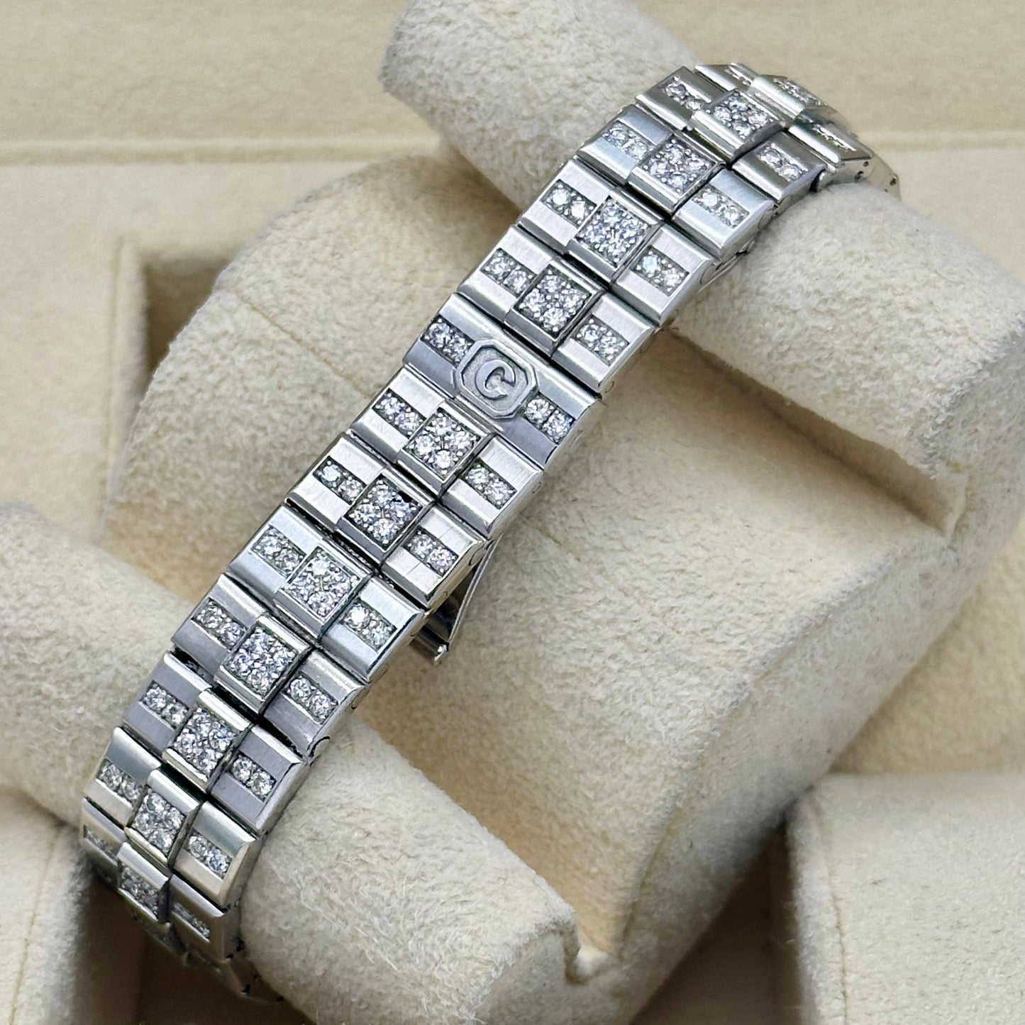 St Moritz Ladies 18K White Gold Factory Diamond Set Ref 25/4218/1