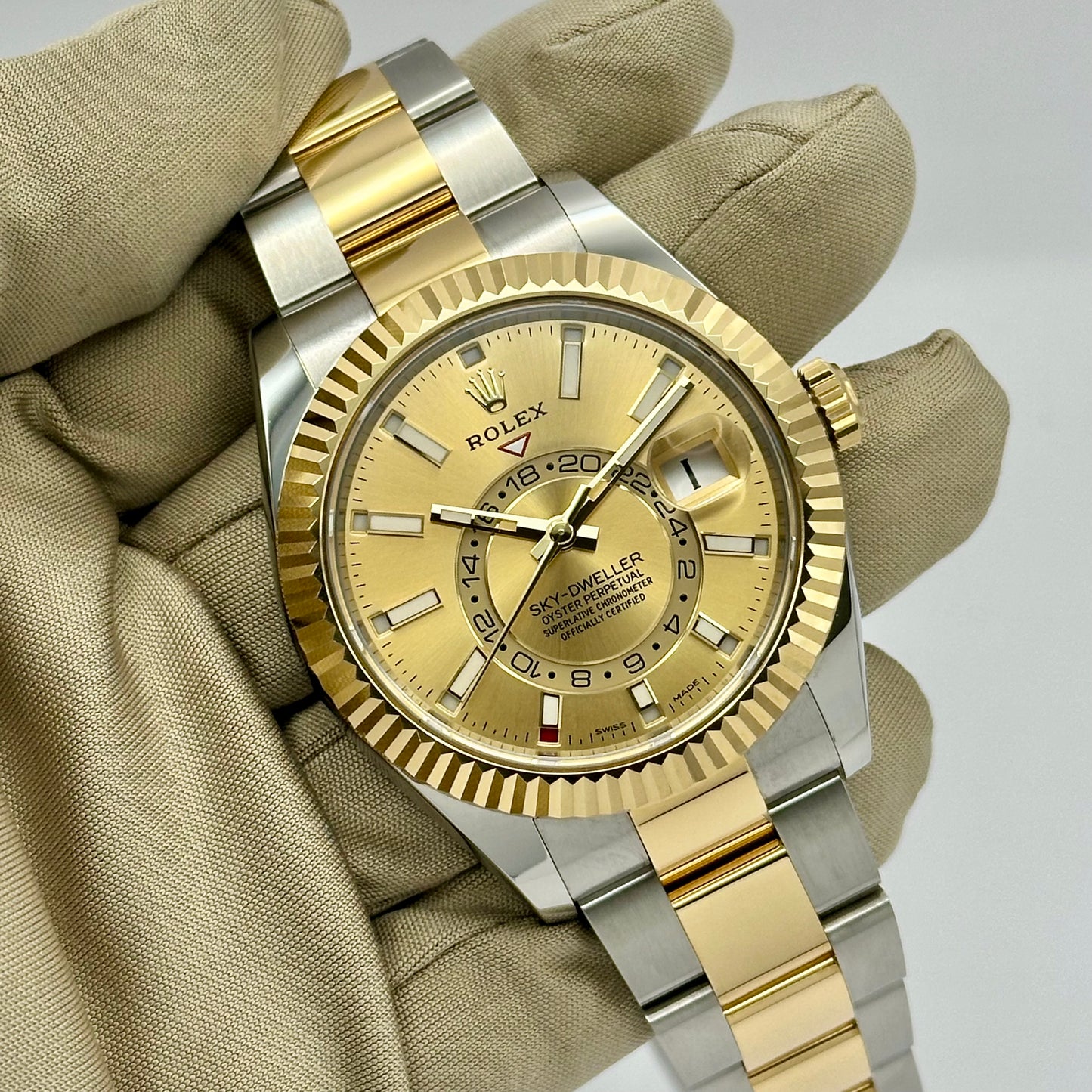 Sky-Dweller Champagne 18K Yellow Gold Two Tone Ref 326933 2021