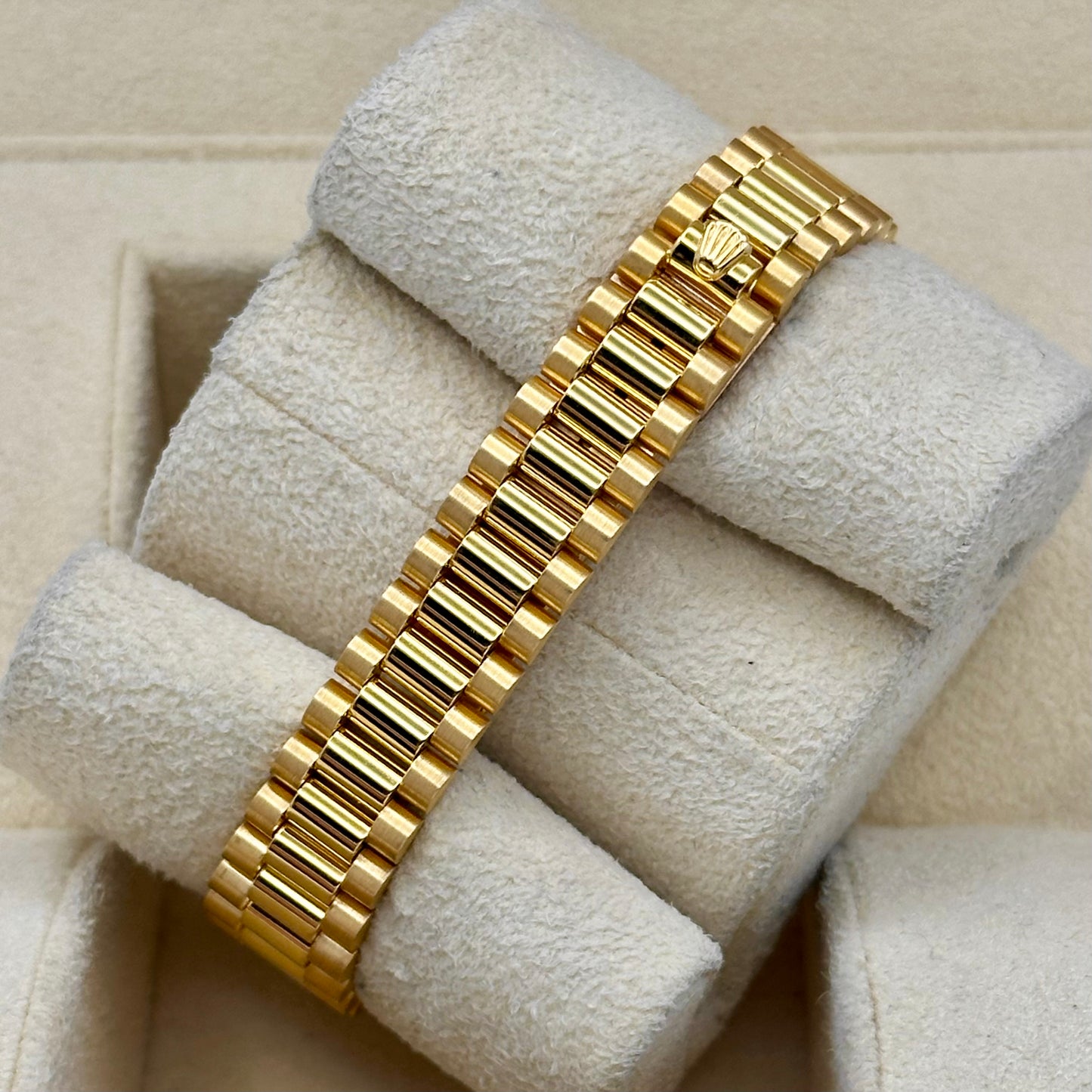 Lady-Datejust 26 Champagne Diamond 18K Yellow Gold President Ref 69178