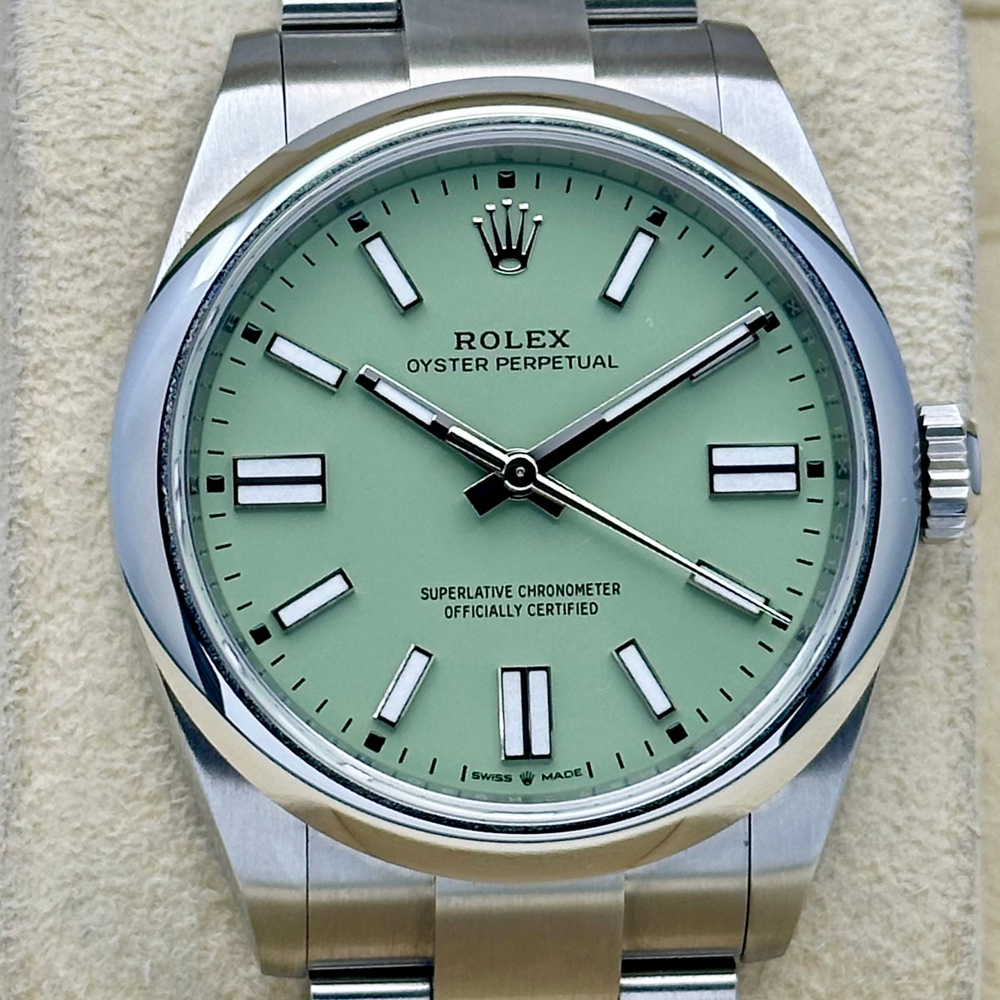 Oyster Perpetual 41 Pistachio Dial Ref 134300 2025