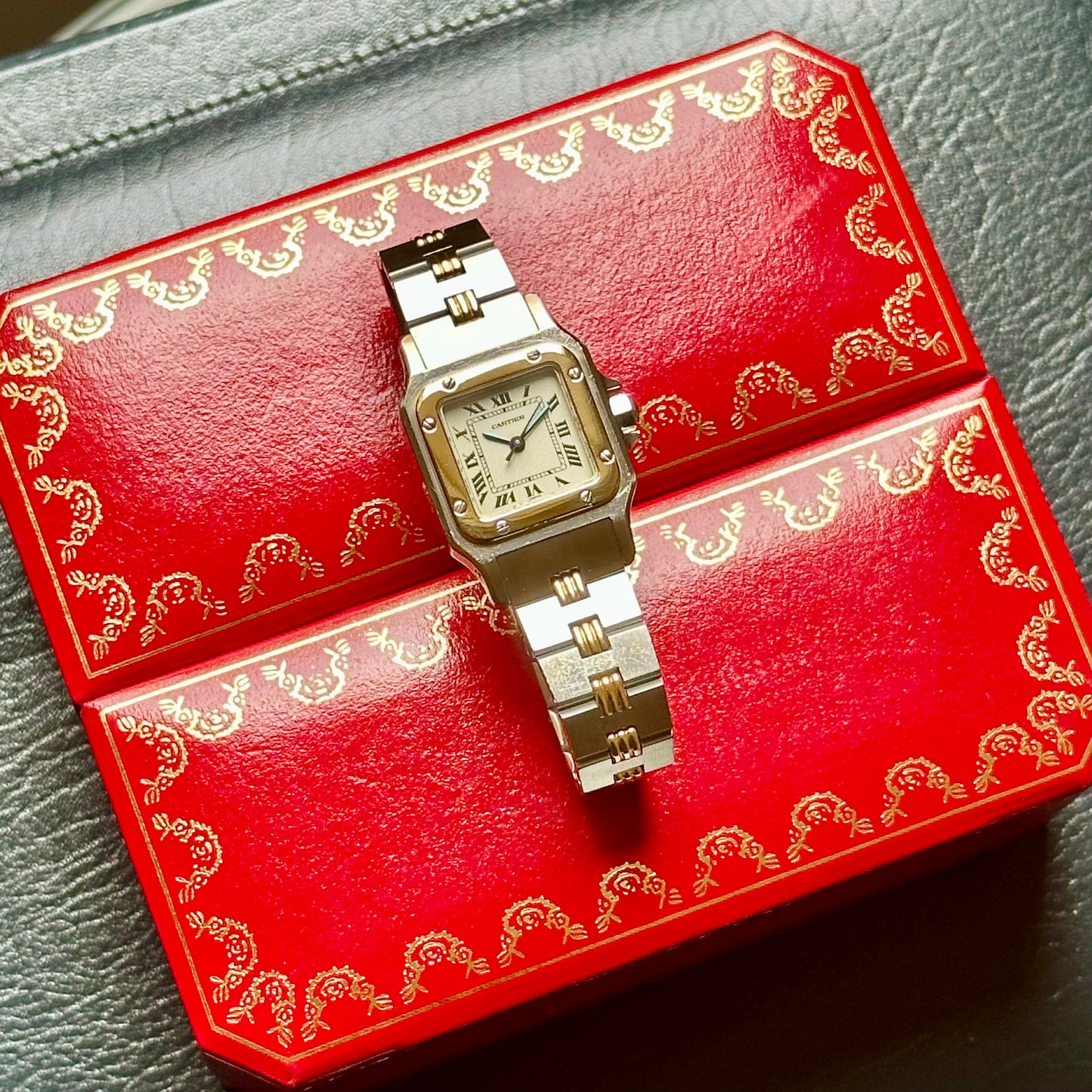 Santos Carrée Small 18K Yellow Gold White Romans Ref 0902 1990