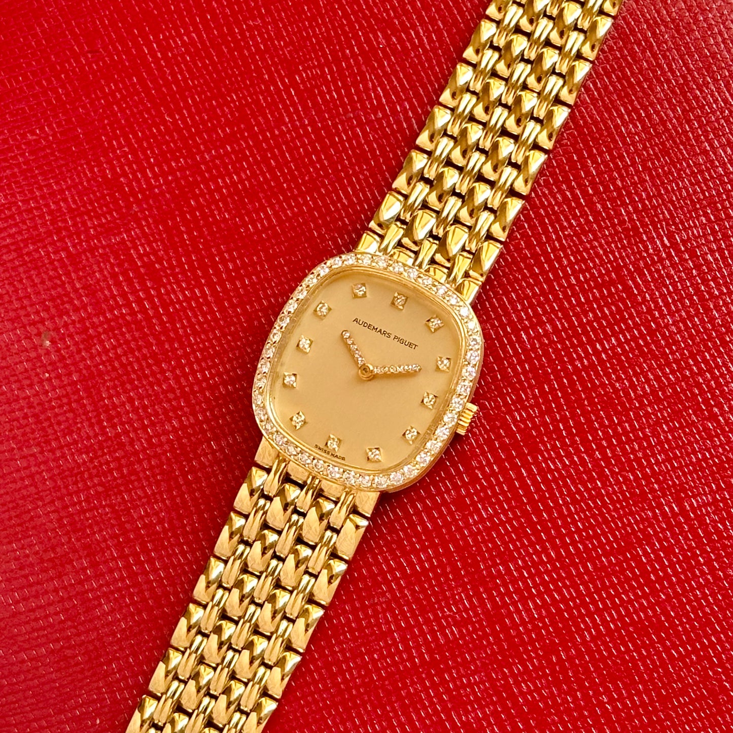 Ladies Cobra 18K Yellow Gold Diamond Bezel Manual Winding