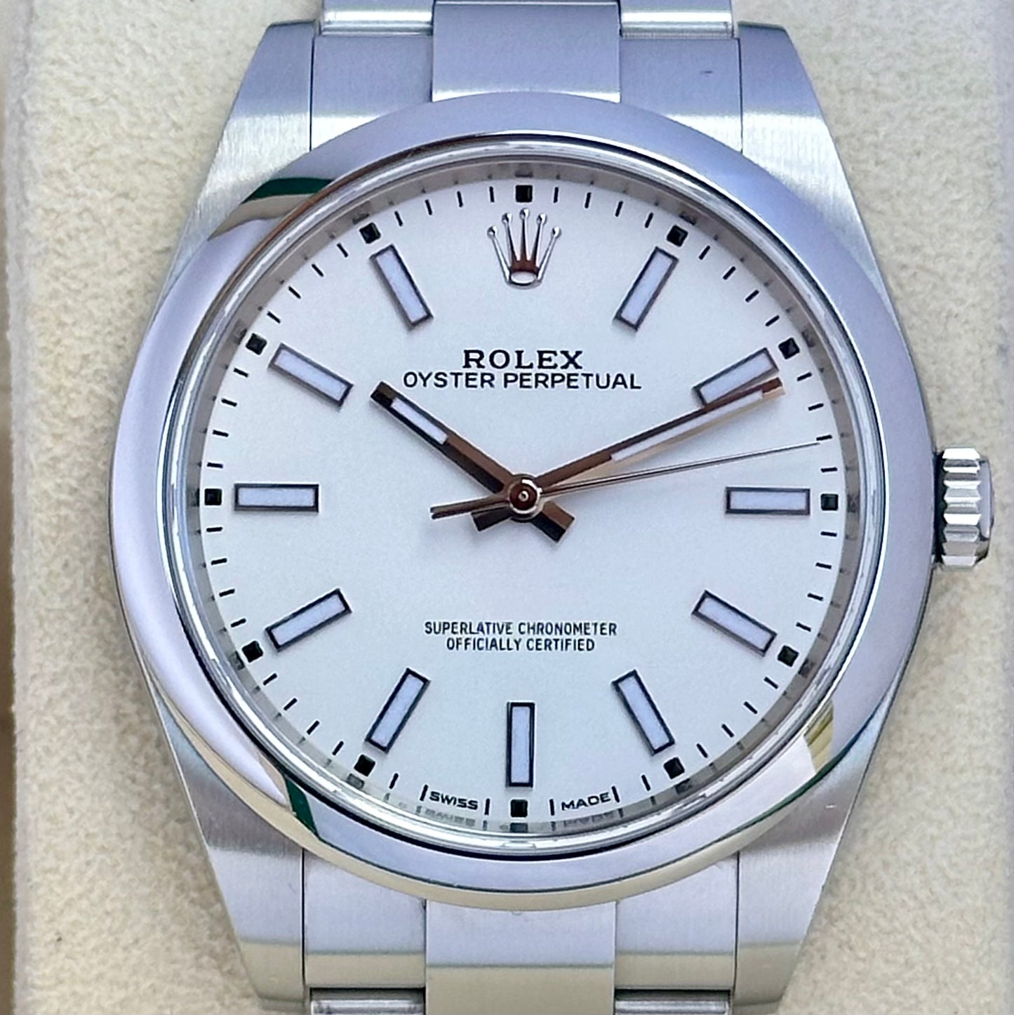 Oyster Perpetual 39 White Ref 114300 2020