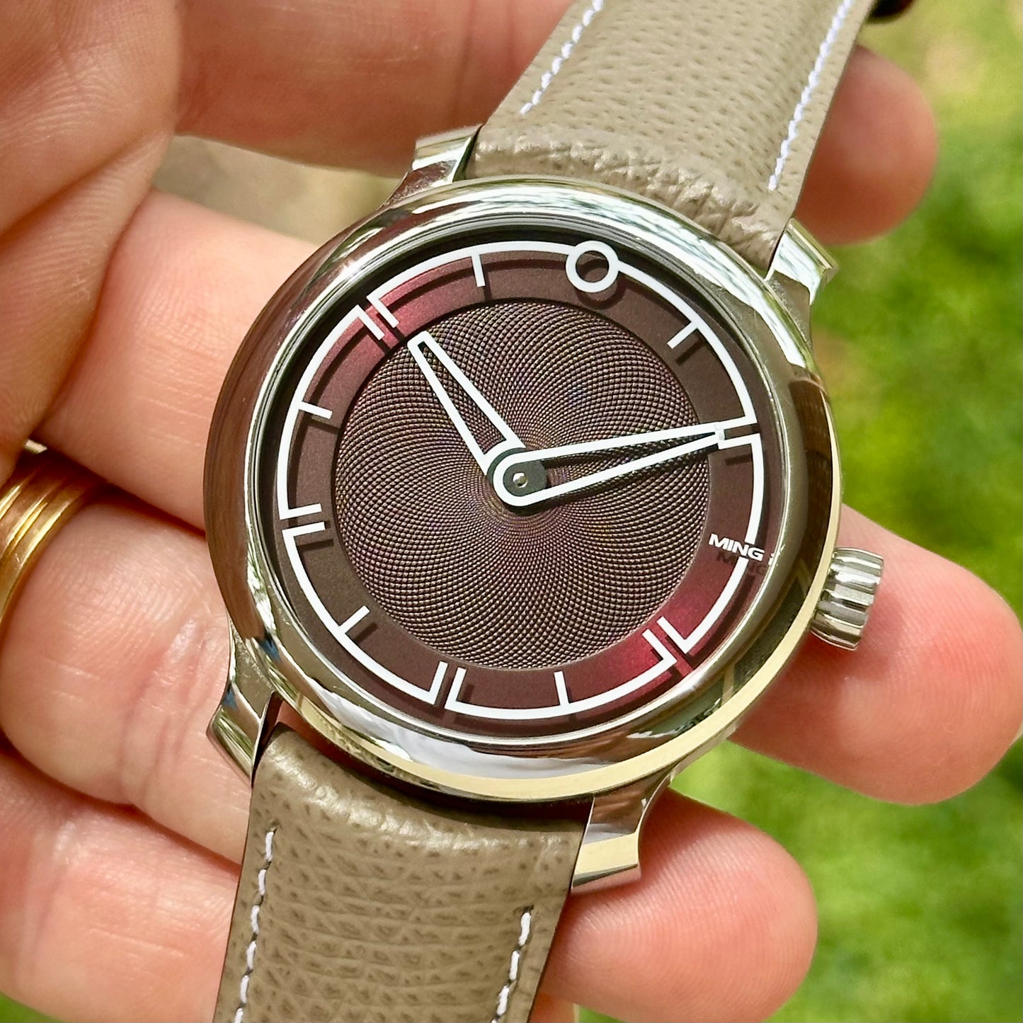 Ming Burgundy Ref 17.09 2025