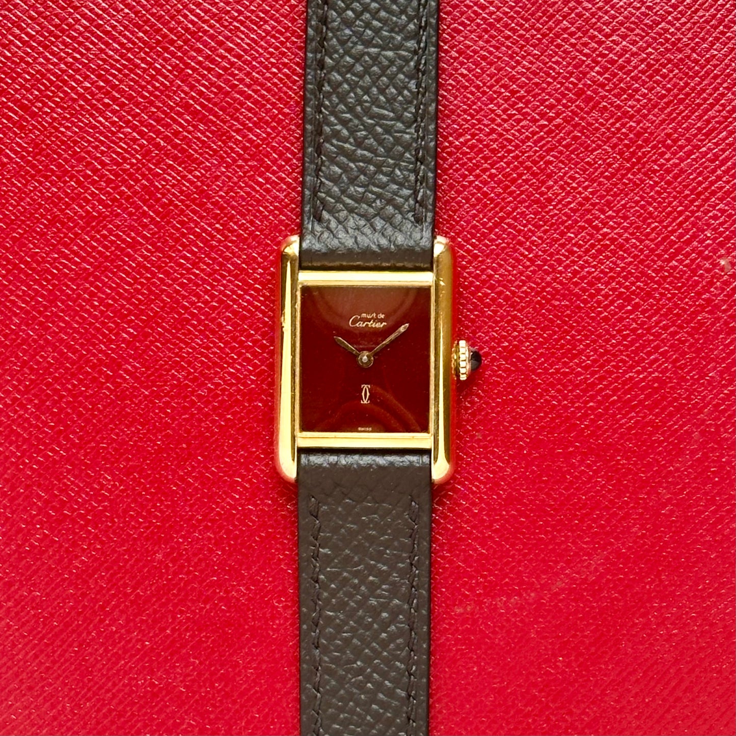 Tank Must De Cartier Small Burgundy Manual Winding