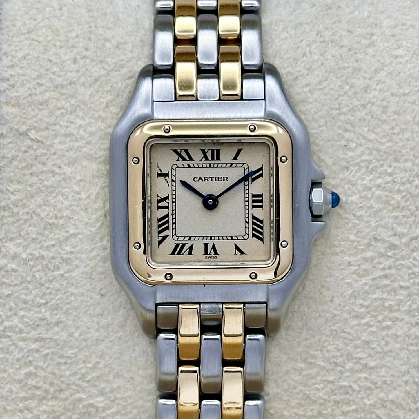 Panthére Small Two Row 18K Yellow Gold White Romans Ref 669210