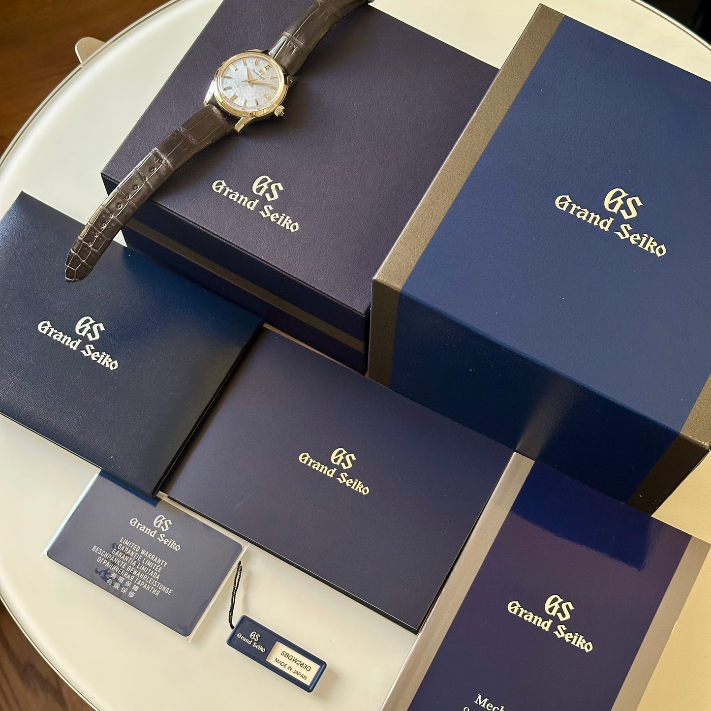 Elegance Collection Kishun Manual Winding Ref SBGW283