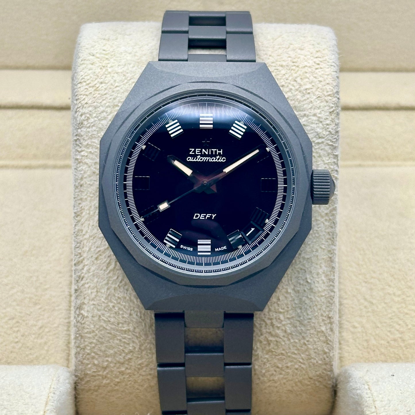Defy Revival Shadow Ref 97.A3642.670/21.M3642 2026