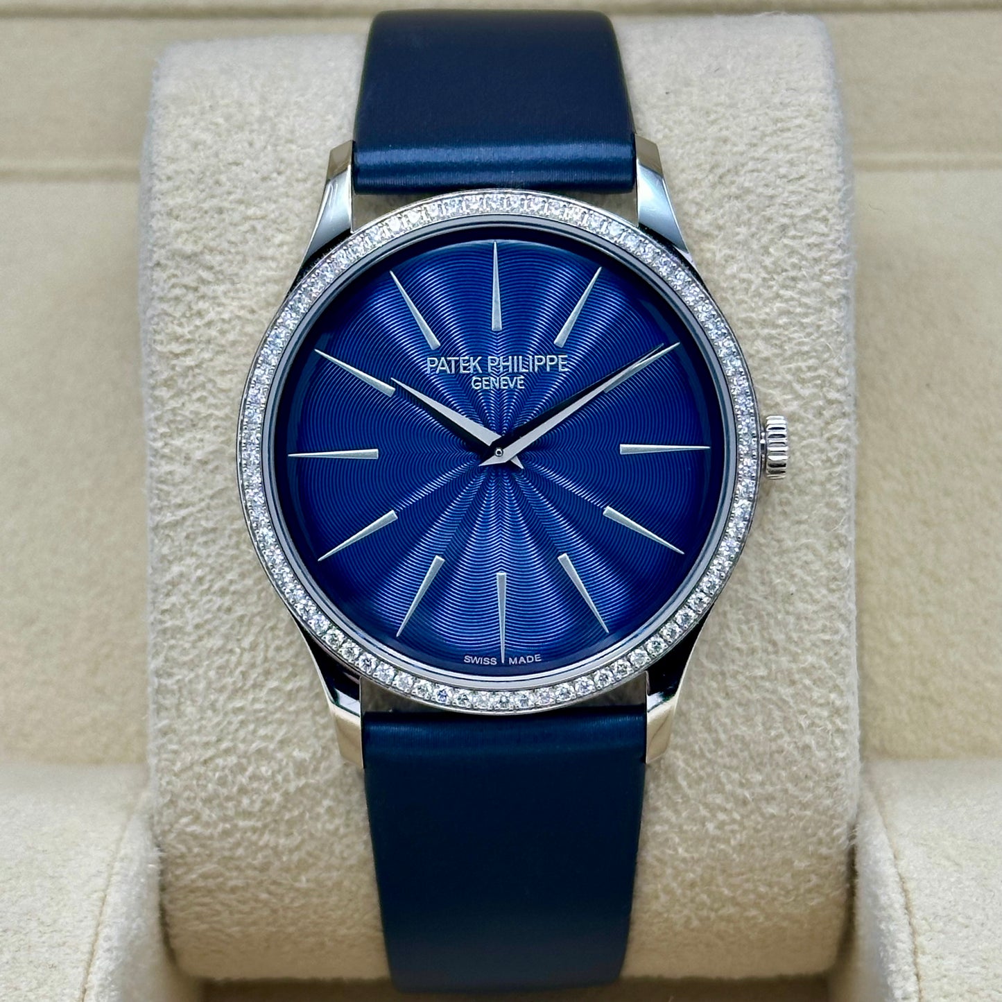Calatrava Joaillerie 18K White Gold Diamond Bezel 4997/200G-001 2023