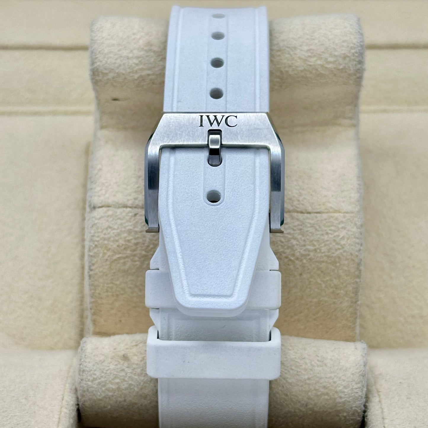 Pilot Chronograph Le Petit White Ceramic Blue Ref IW389410 2026