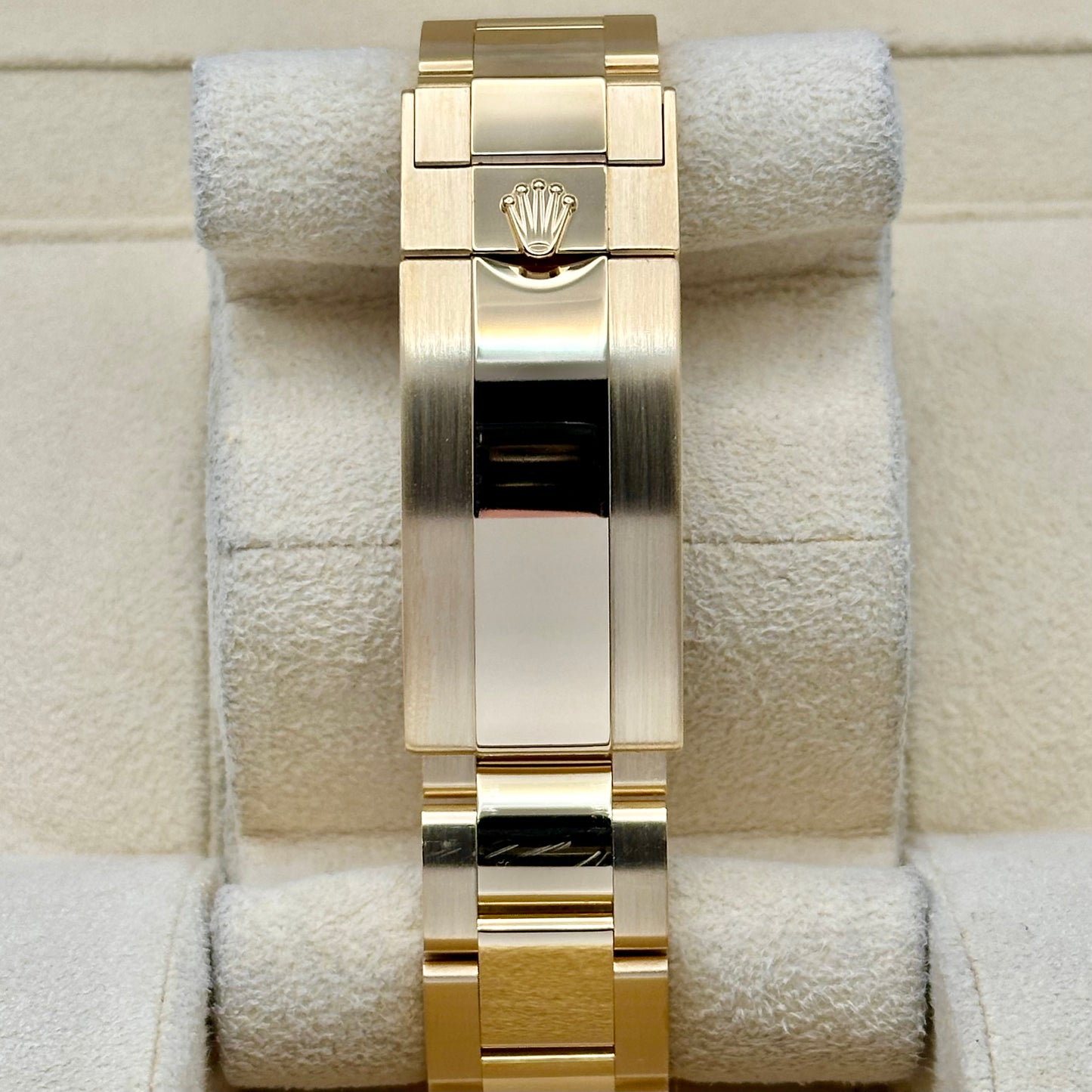 Submariner Date Bluesy 18K Yellow Gold Ref 126618LB 2022