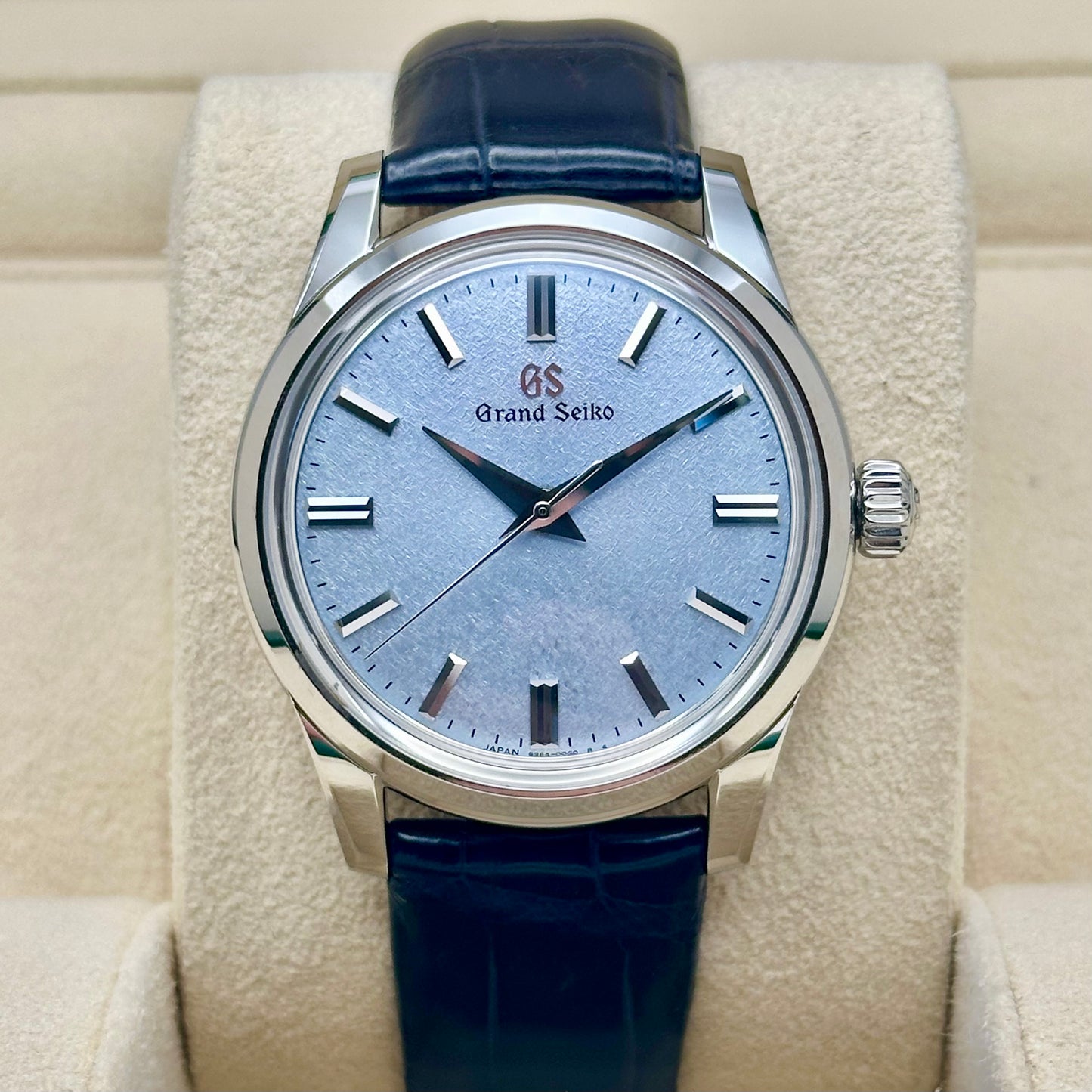 Elegance Collection Kishun Manual Winding Ref SBGW283
