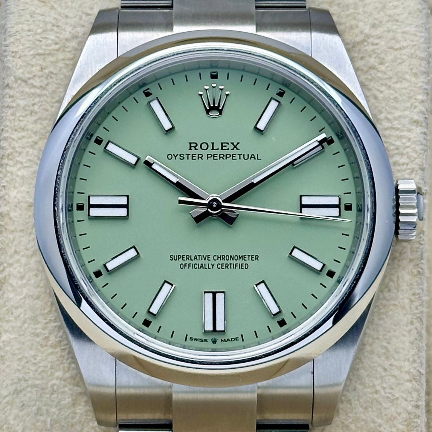 Oyster Perpetual 41 Pistachio Dial Ref 134300 2025