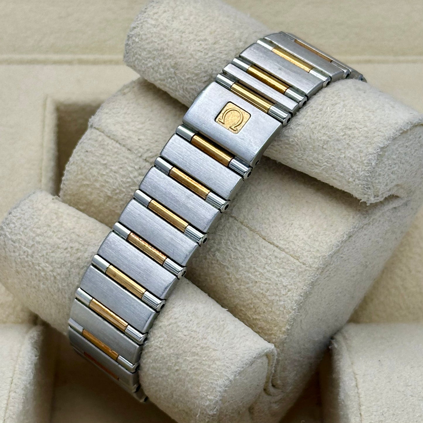 Constellation Ladies Factory Diamond Bezel Yellow Gold Ref 111.25.26.60.58.001