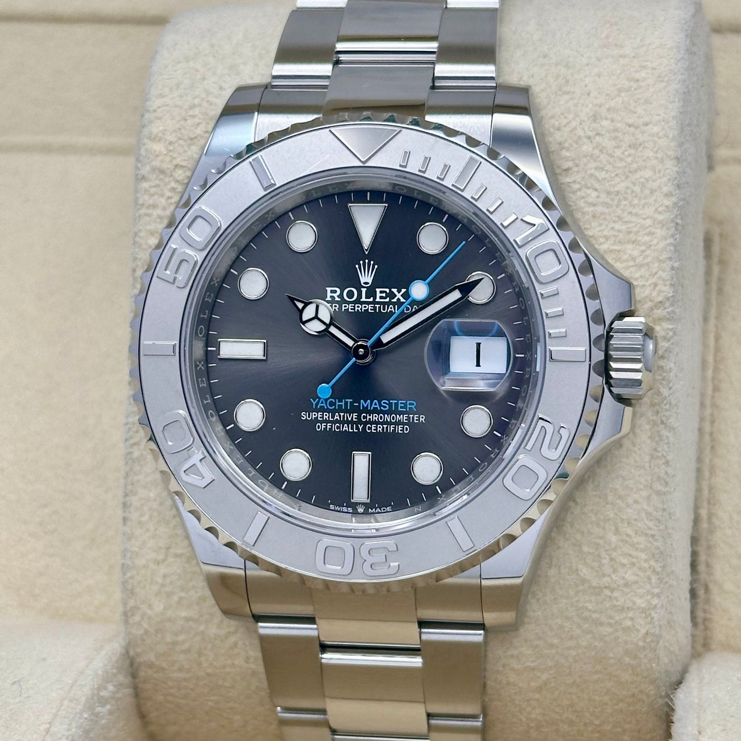 Yacht-Master 40 Platinum Rhodium Dial Ref 126622 2022