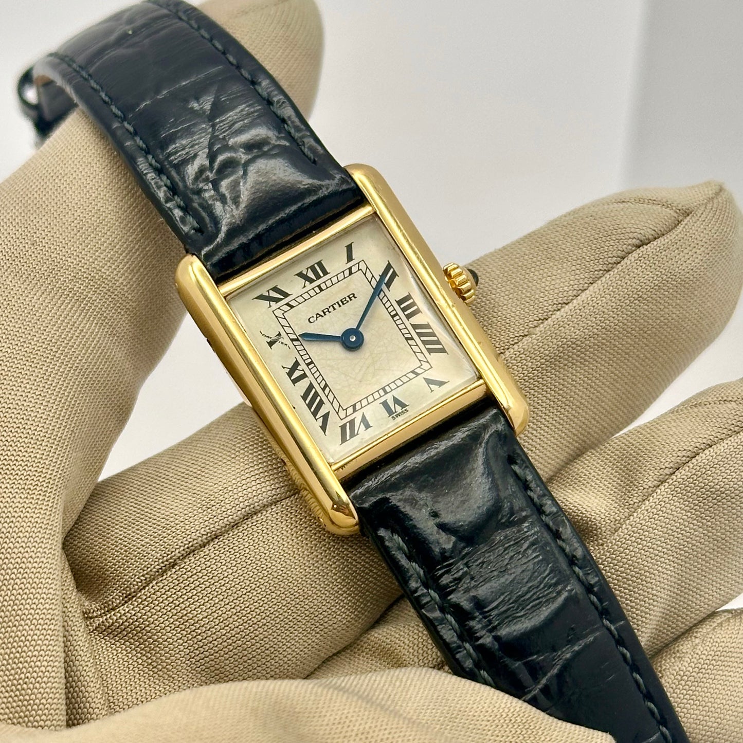 Tank Louis Cartier Small 18K Yellow Gold White Romans Ref 866001 1989