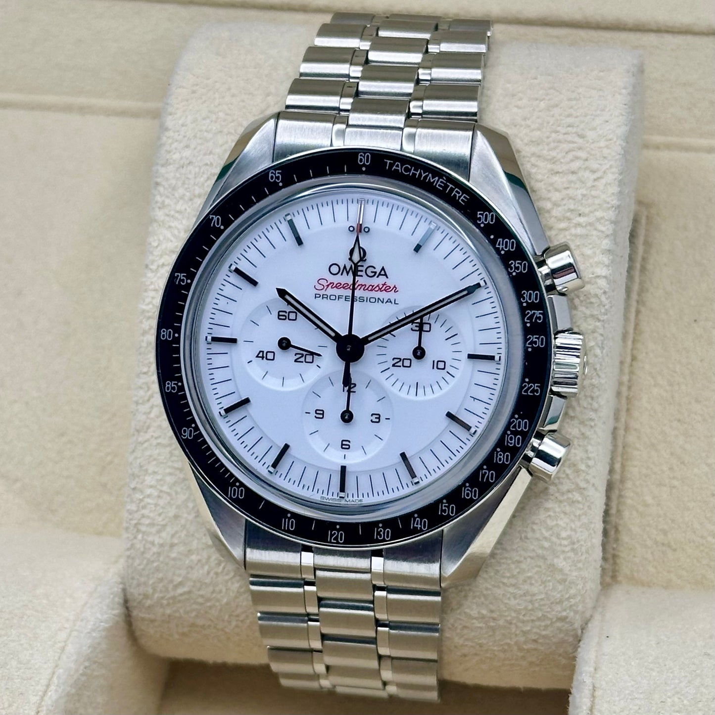 Speedmaster Professional Moonwatch Sapphire White Ref 310.30.42.50.04.001 2024