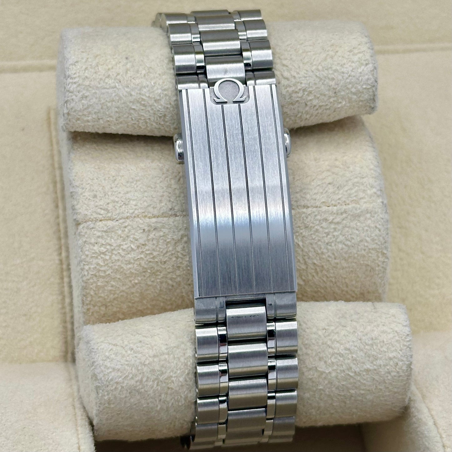 Speedmaster Professional Sapphire Sandwich Ref 310.30.42.50.01.002 2025