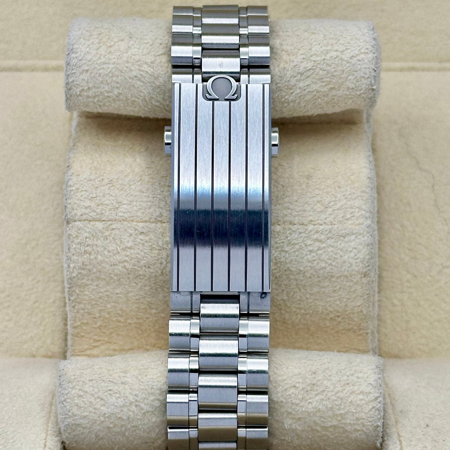 Speedmaster Moonphase Meteorite Ref 
304.30.43.52.06.001 2025