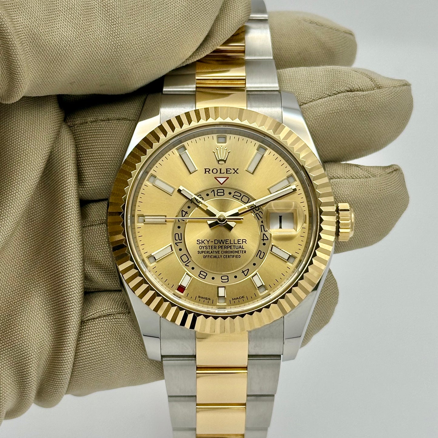 Sky-Dweller Champagne 18K Yellow Gold Two Tone Ref 326933 2021