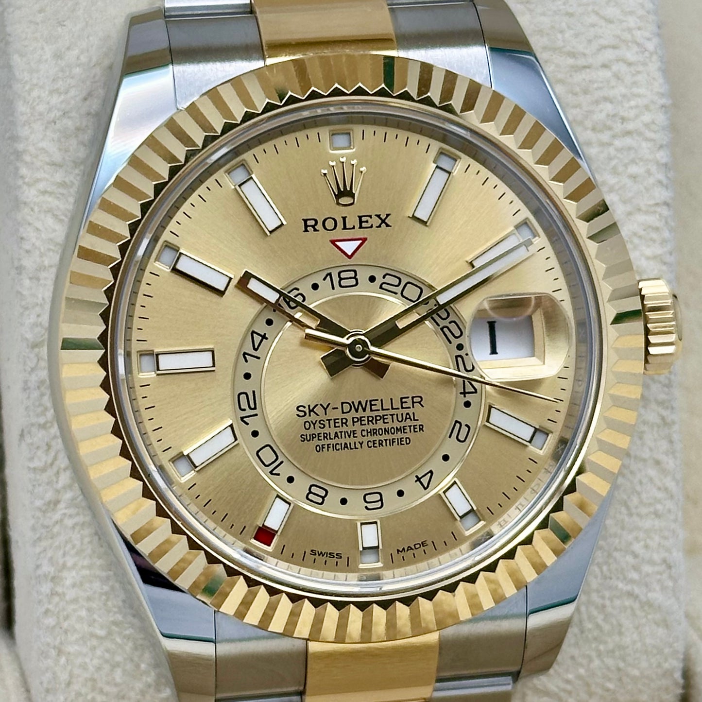 Sky-Dweller Champagne 18K Yellow Gold Two Tone Ref 326933 2021